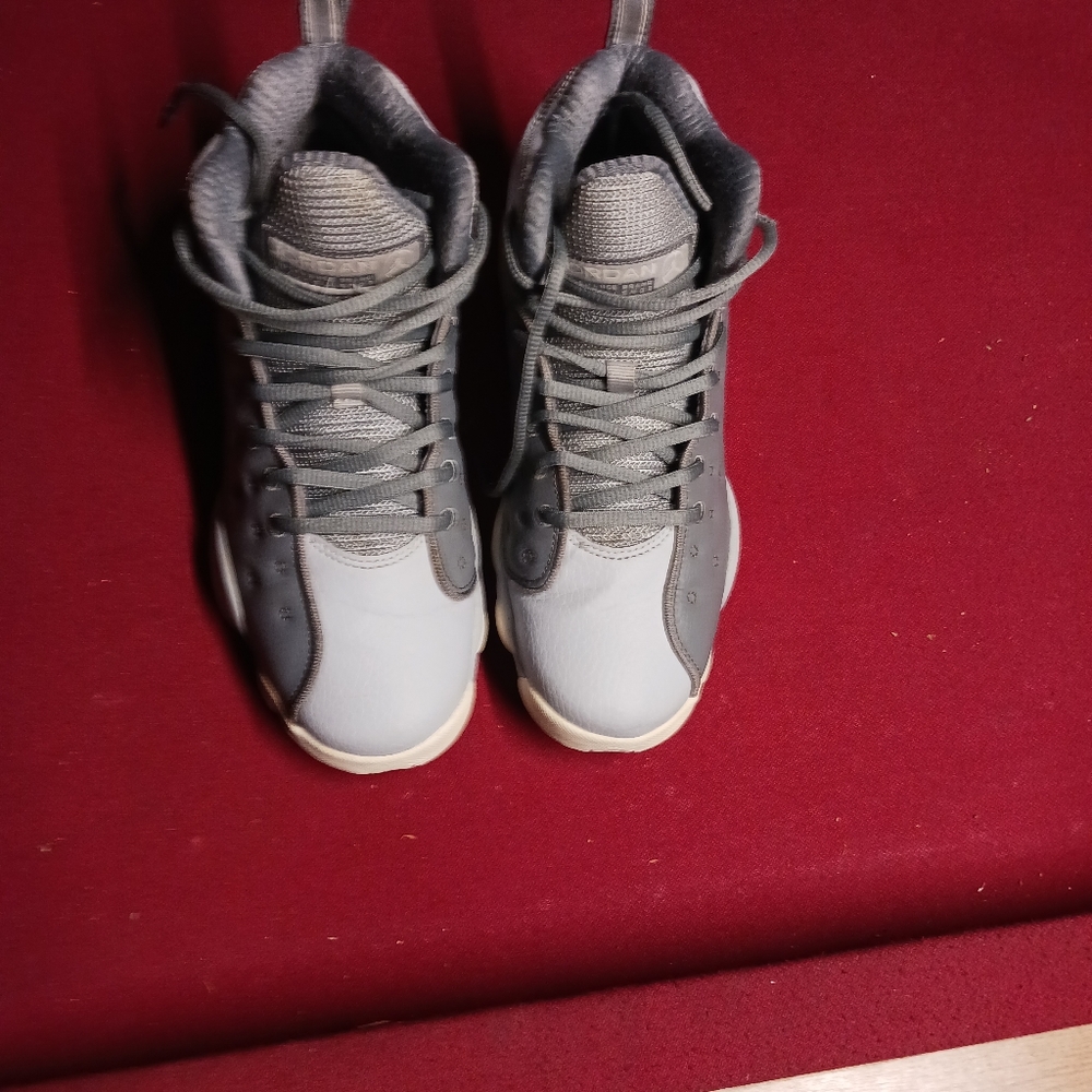 Women's gym shoes Jordans 13